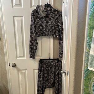 Black and White Patterned cropped Hoodie and harem pants Set